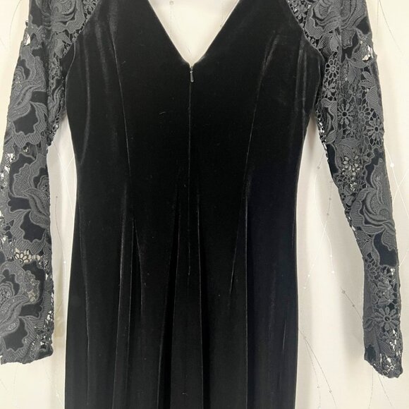 NWT Badgley Mischka Black Velvet and Lace Cocktail Dress $495 - Picture 13 of 15